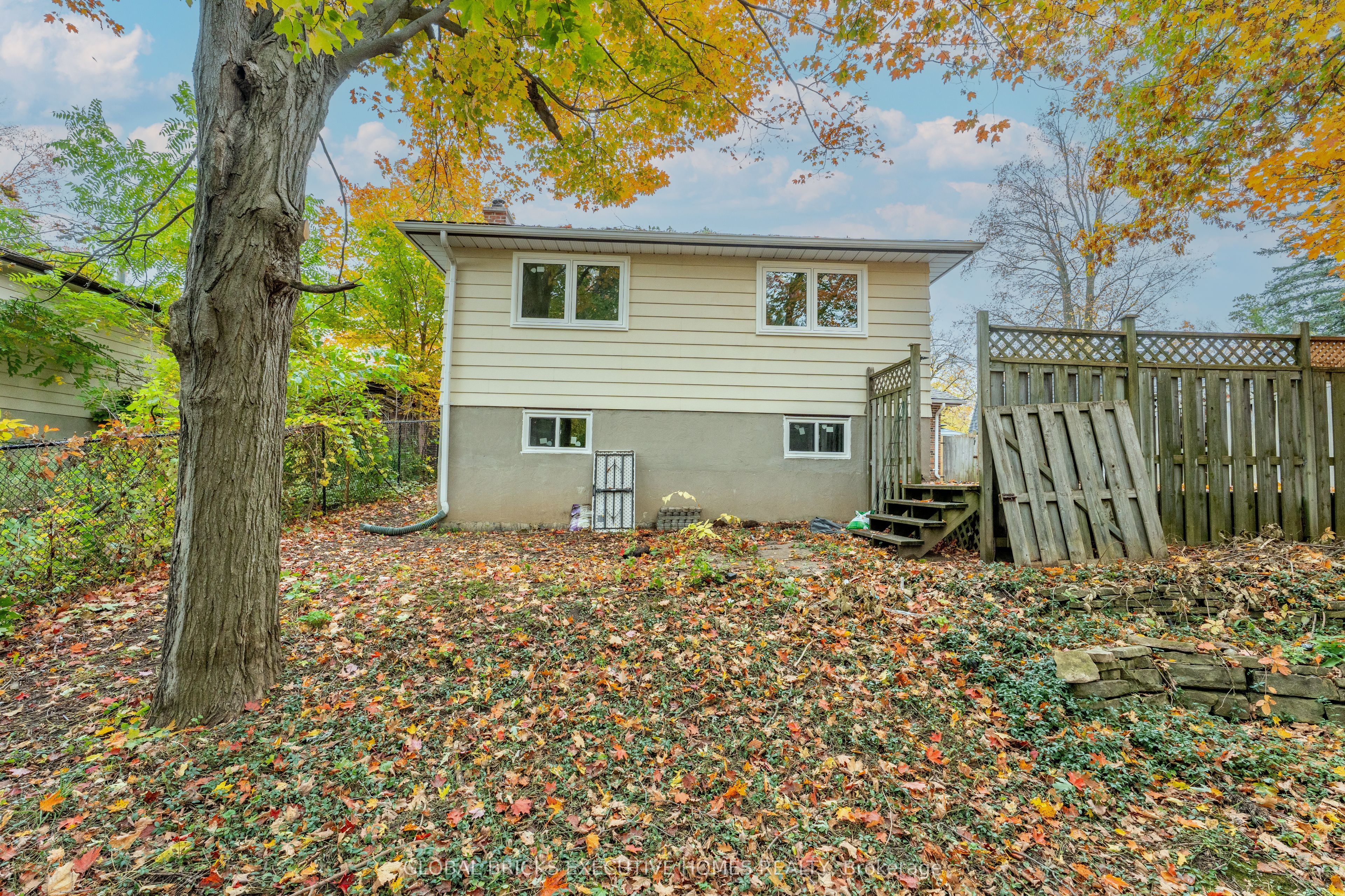 4 Virgilwood Crescent Property Photo 8