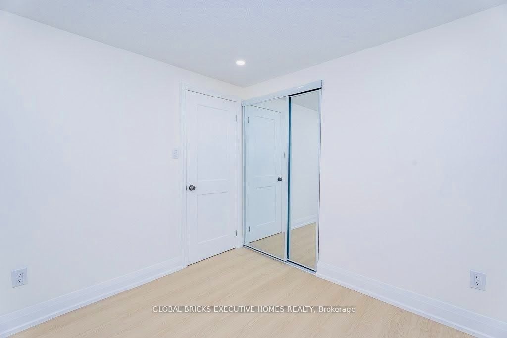 4 Virgilwood Crescent Property Photo 15