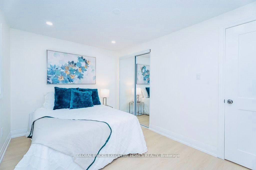 4 Virgilwood Crescent Property Photo 18