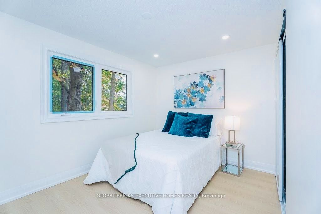 4 Virgilwood Crescent Property Photo 19