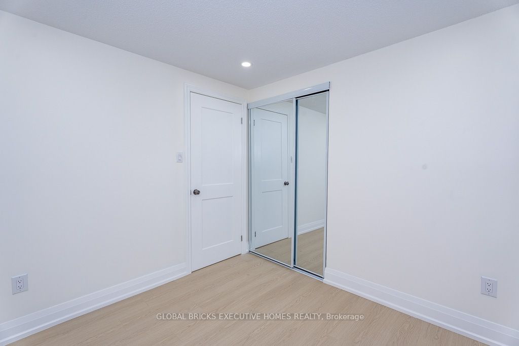 4 Virgilwood Crescent Property Photo 27