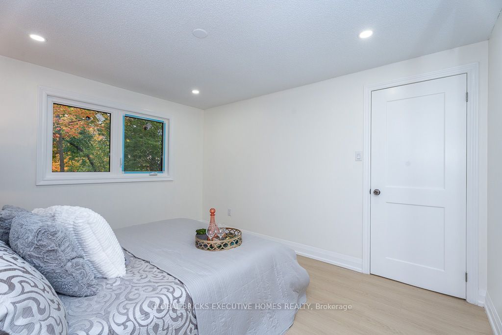 4 Virgilwood Crescent Property Photo 31