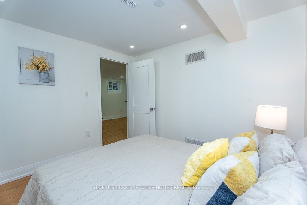4 Virgilwood Crescent Property Photo 42