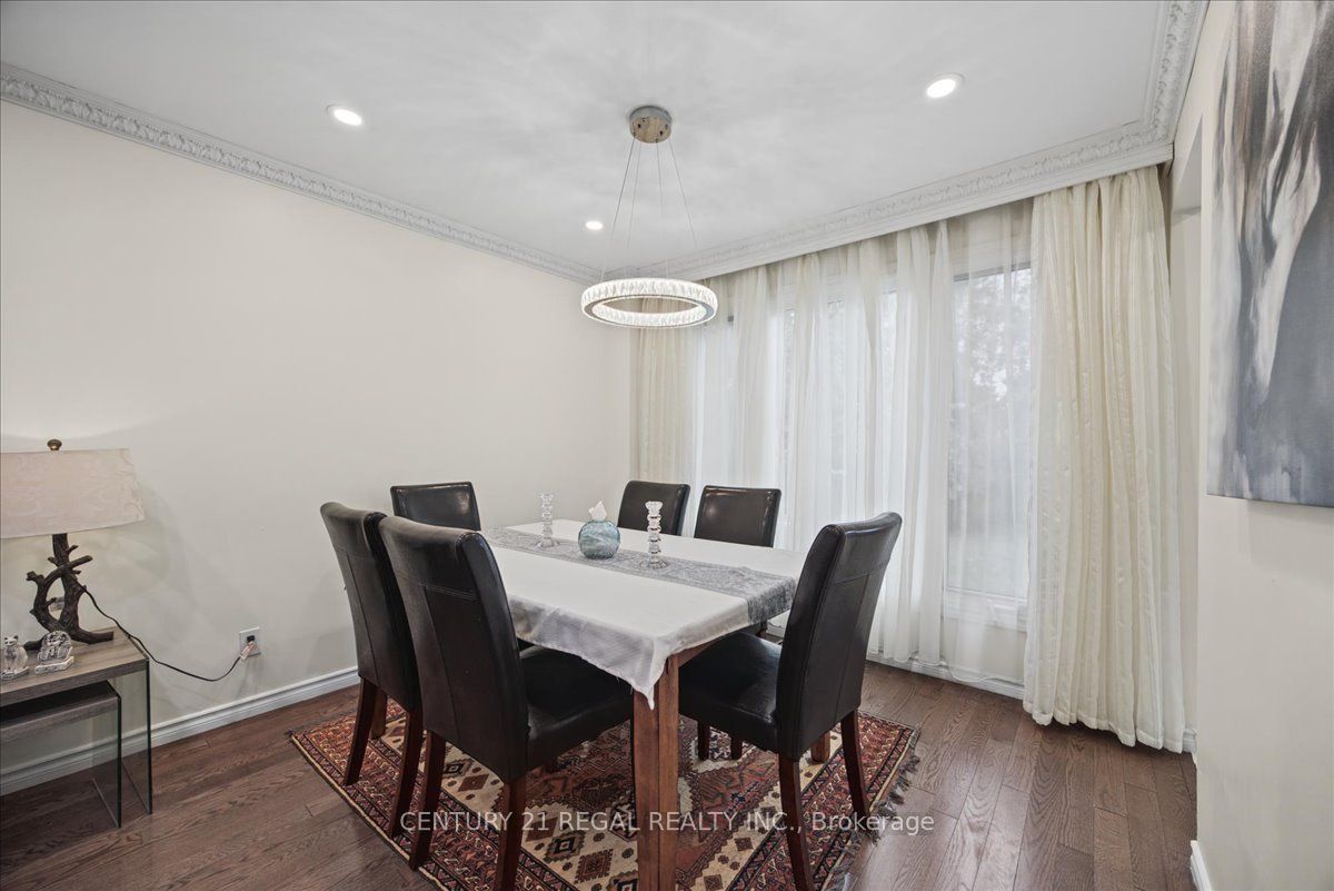 342 Hickling Trail Property Photo 10