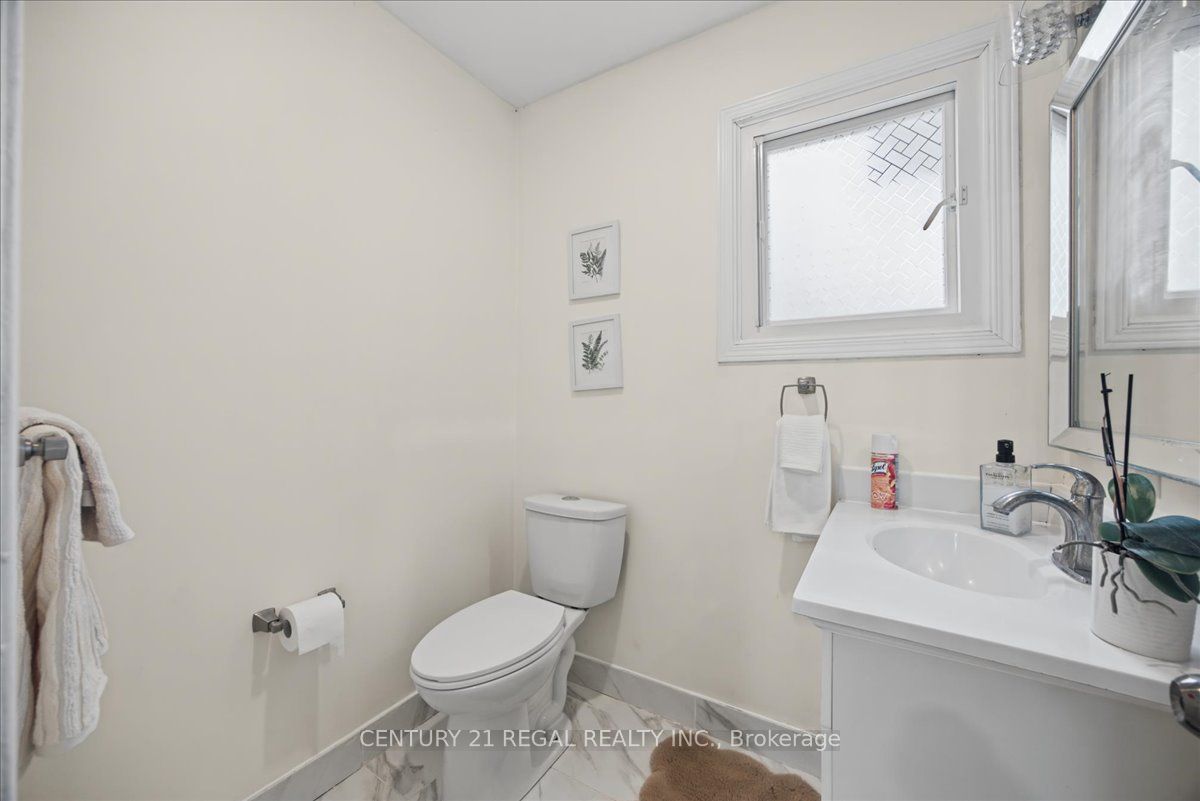 342 Hickling Trail Property Photo 12