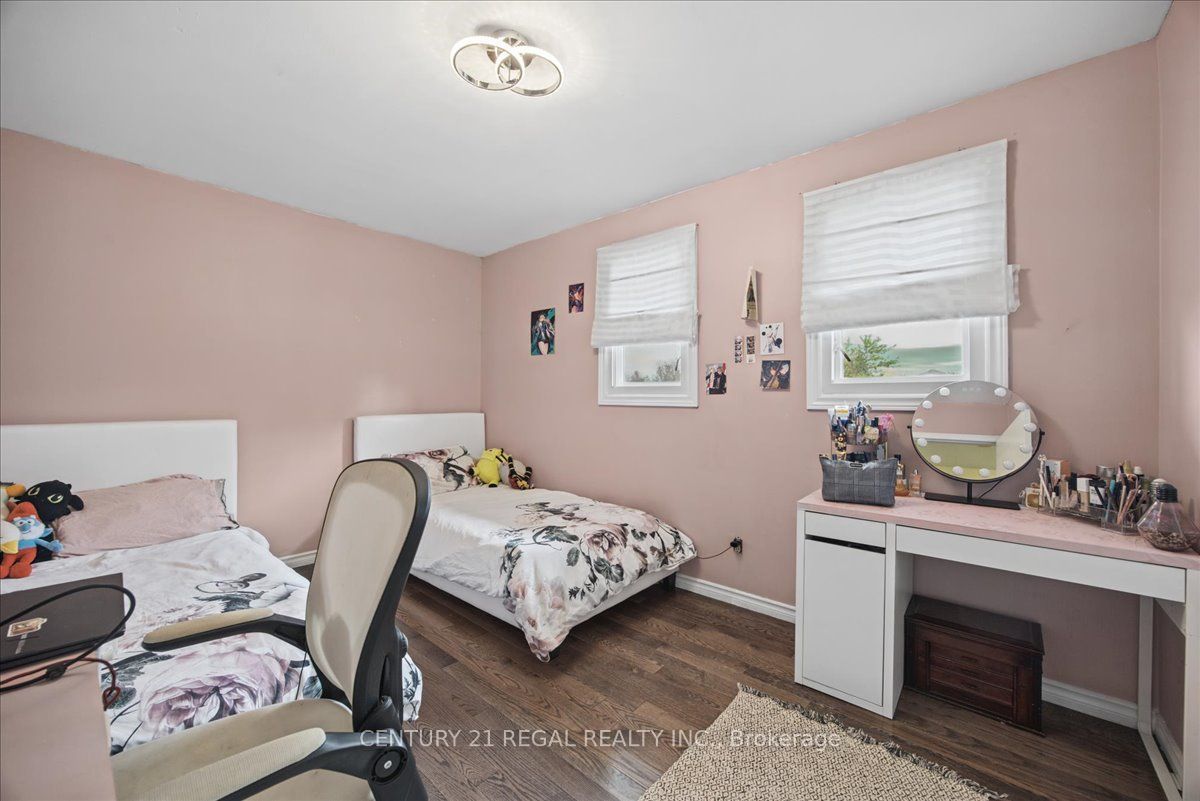 342 Hickling Trail Property Photo 17