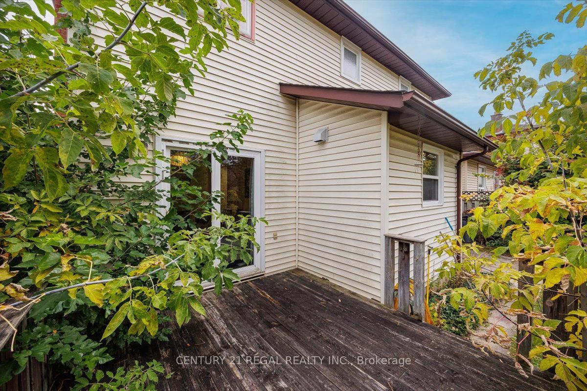 342 Hickling Trail Property Photo 21