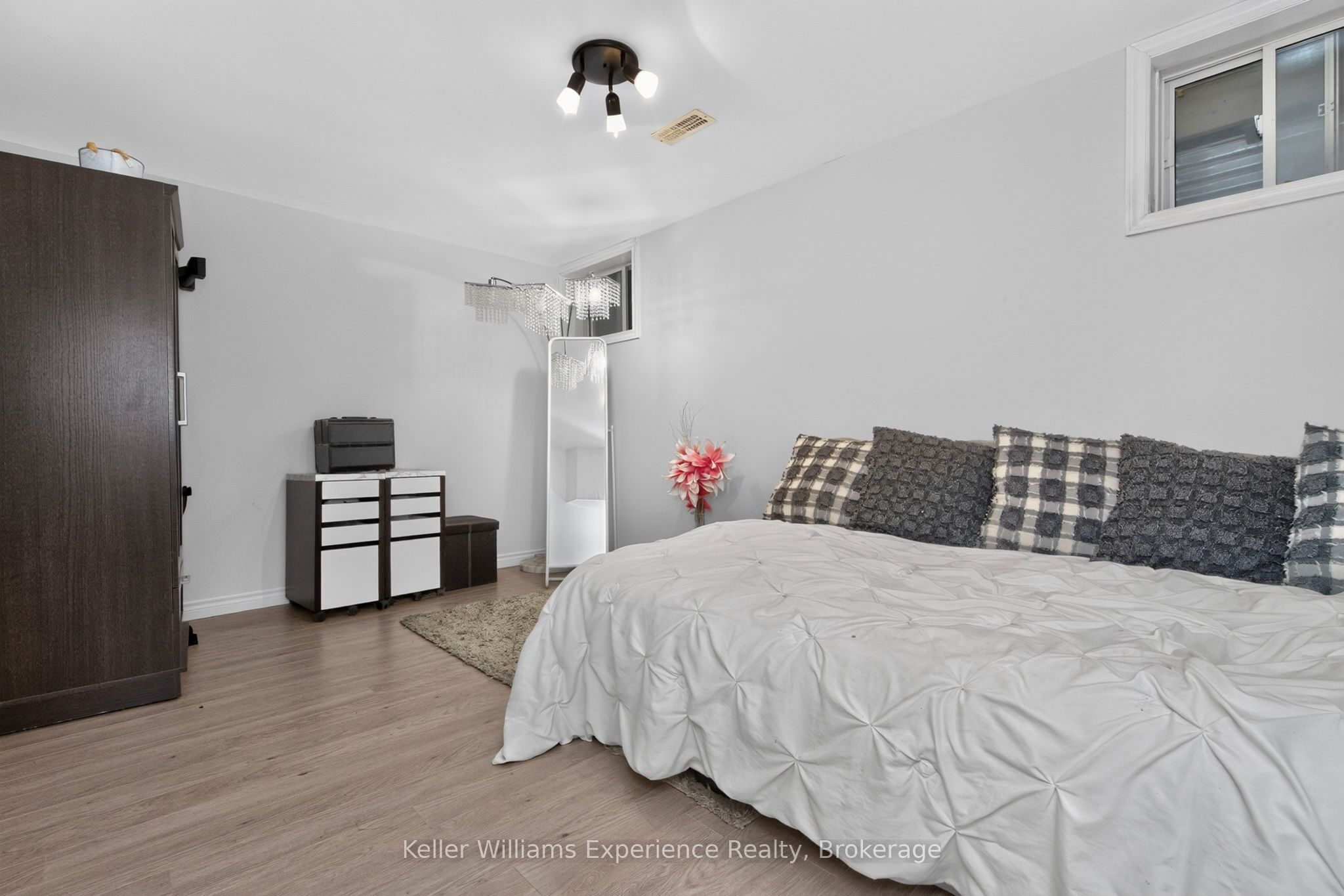 54 Quinlan Road Property Photo 27