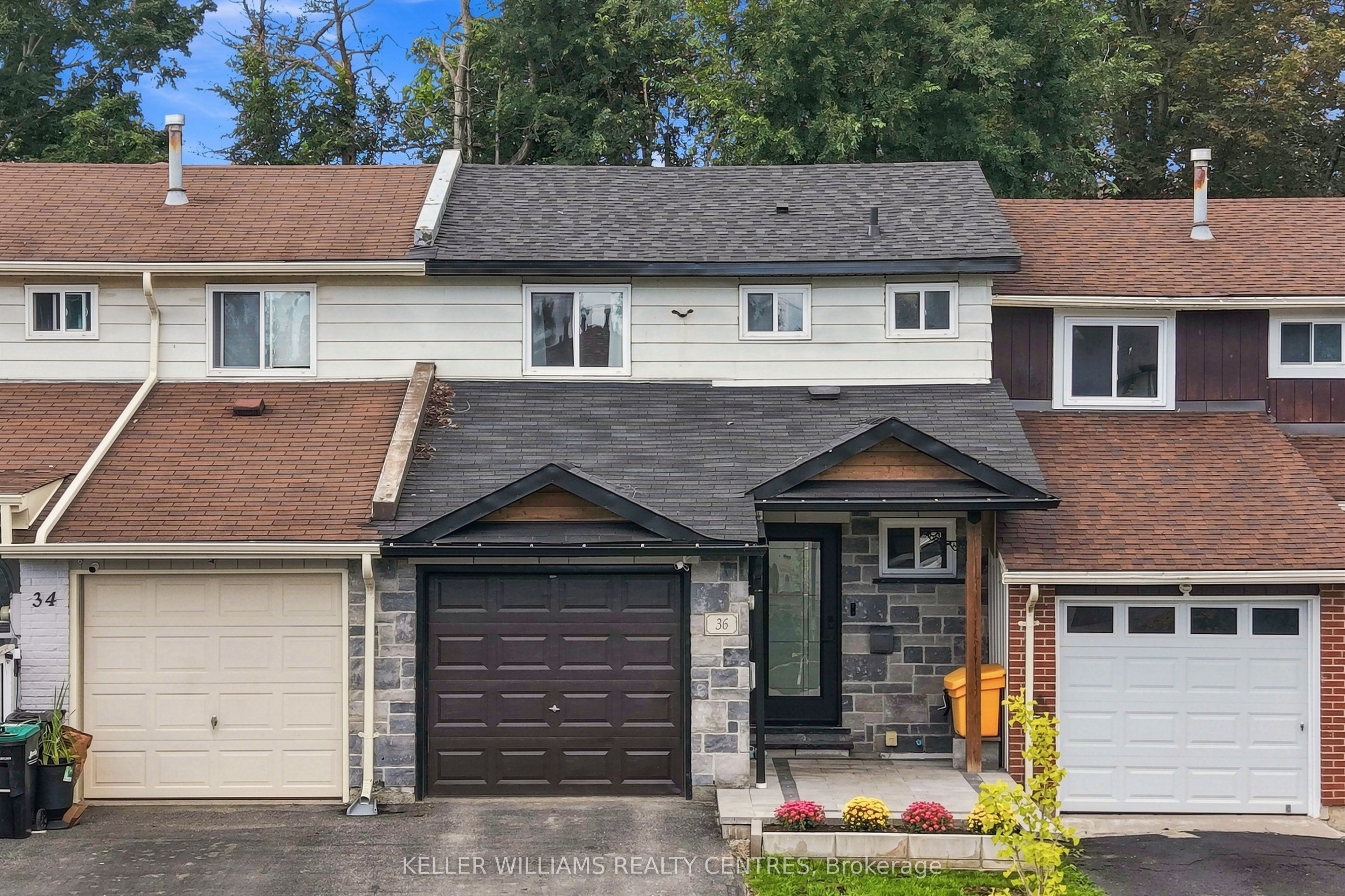 36 Chaucer Crescent Property Photo 1