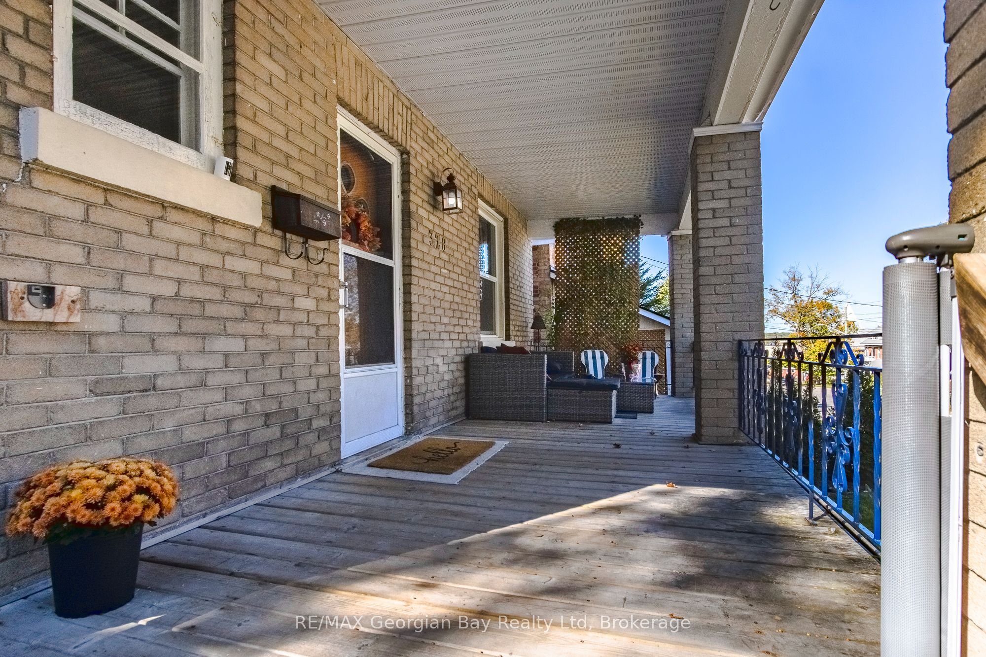 328 Third Street Property Photo 8