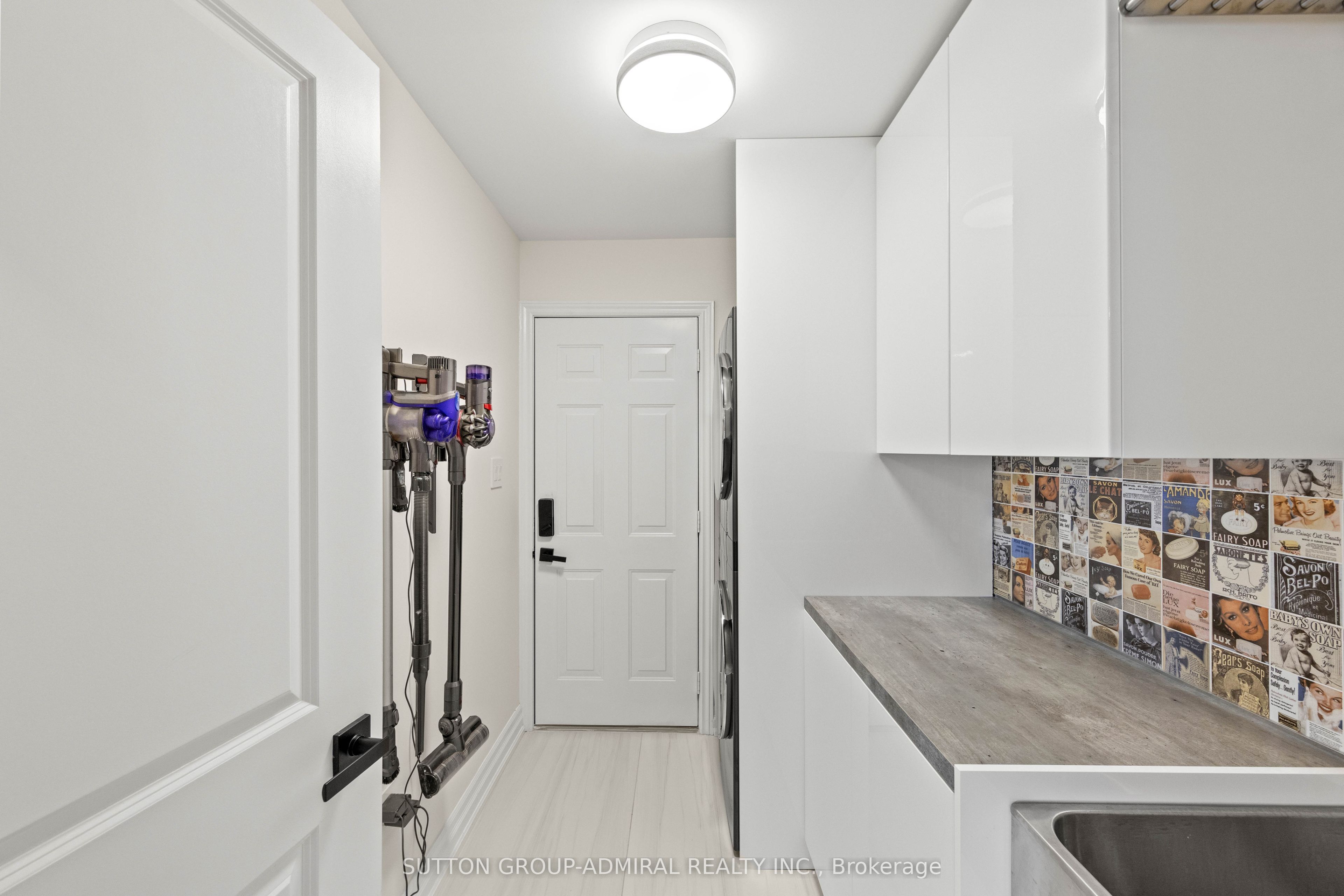 16 Oakmont Avenue Property Photo 12