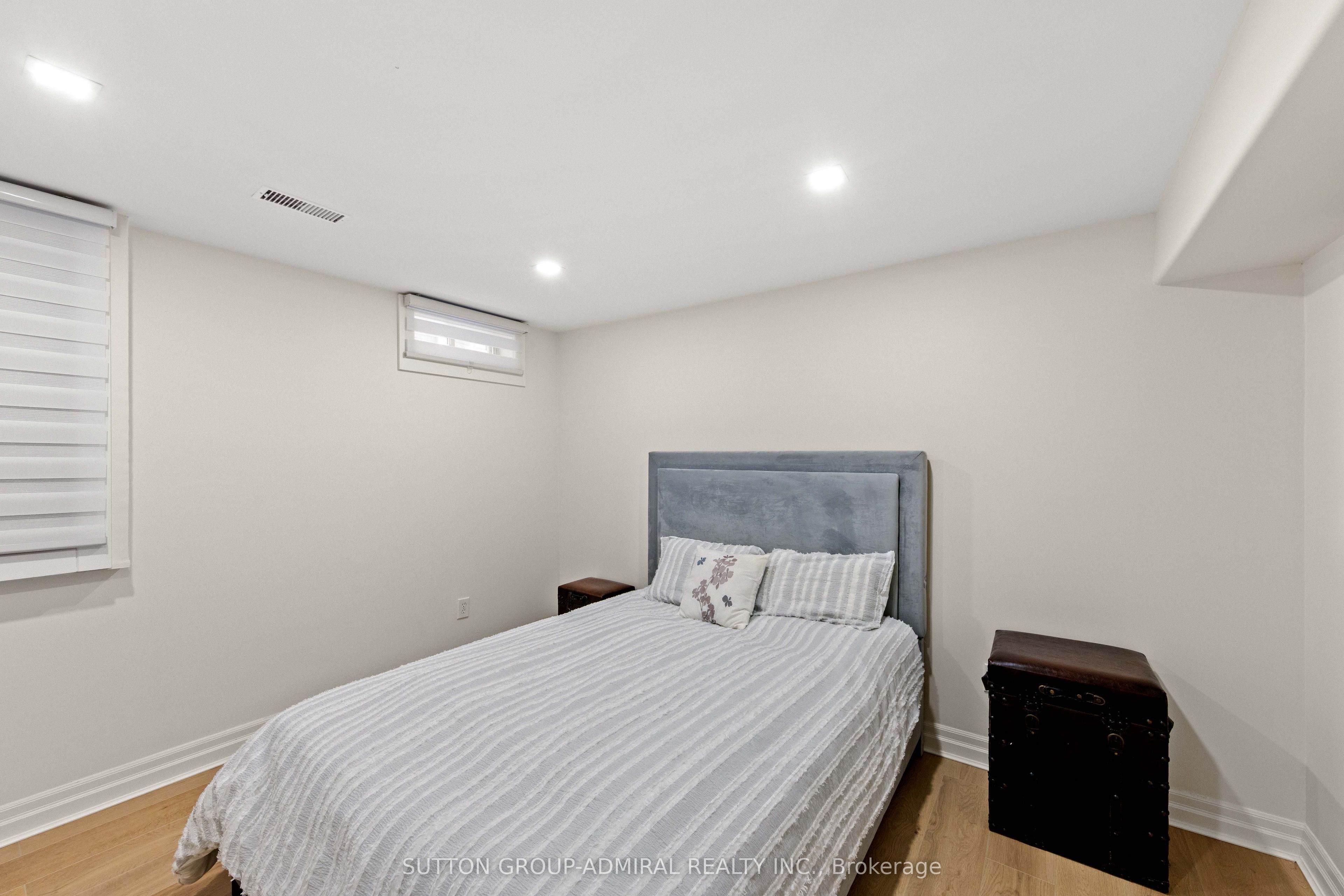 16 Oakmont Avenue Property Photo 44
