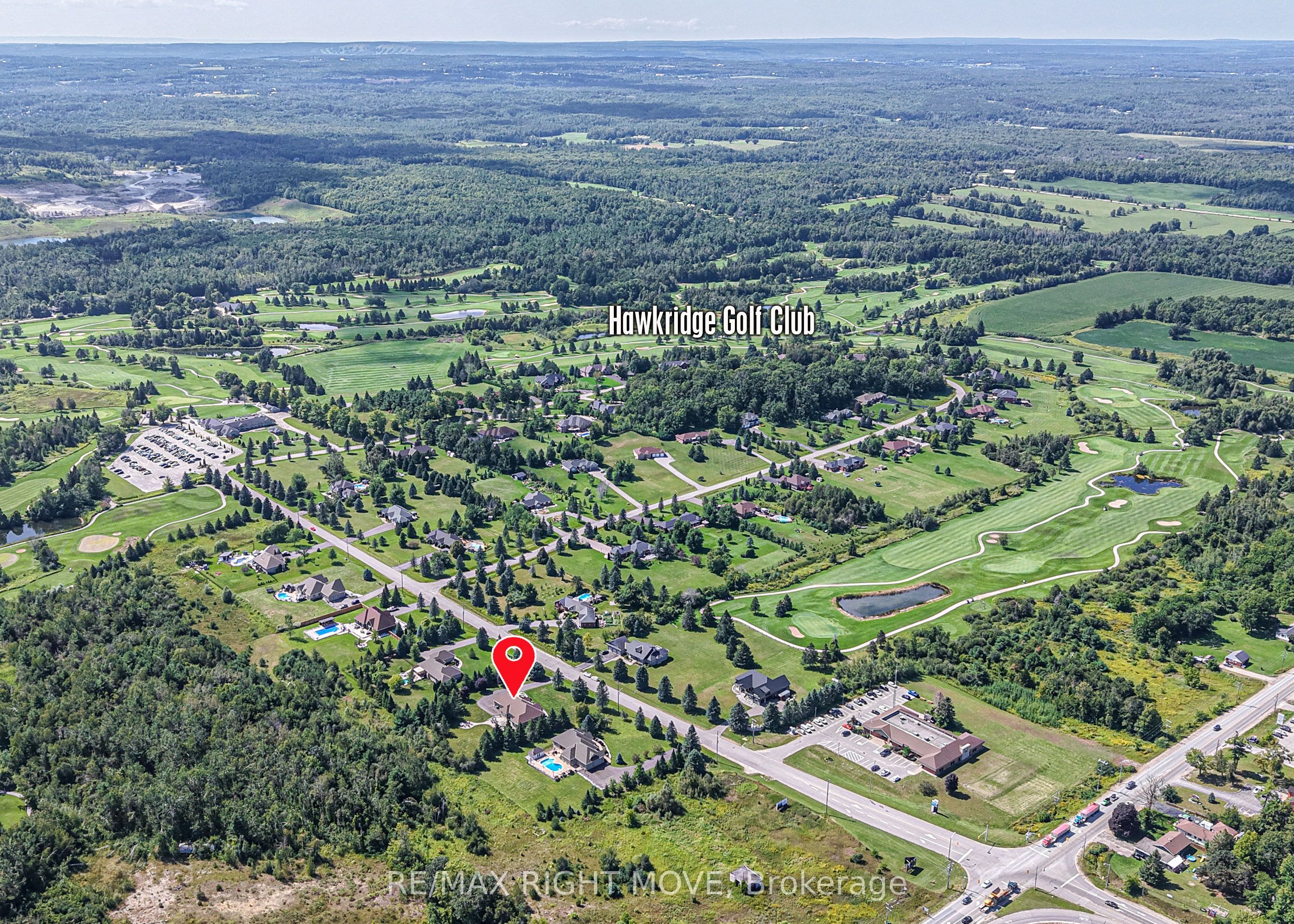 1043 Hurlwood Lane Property Photo 4