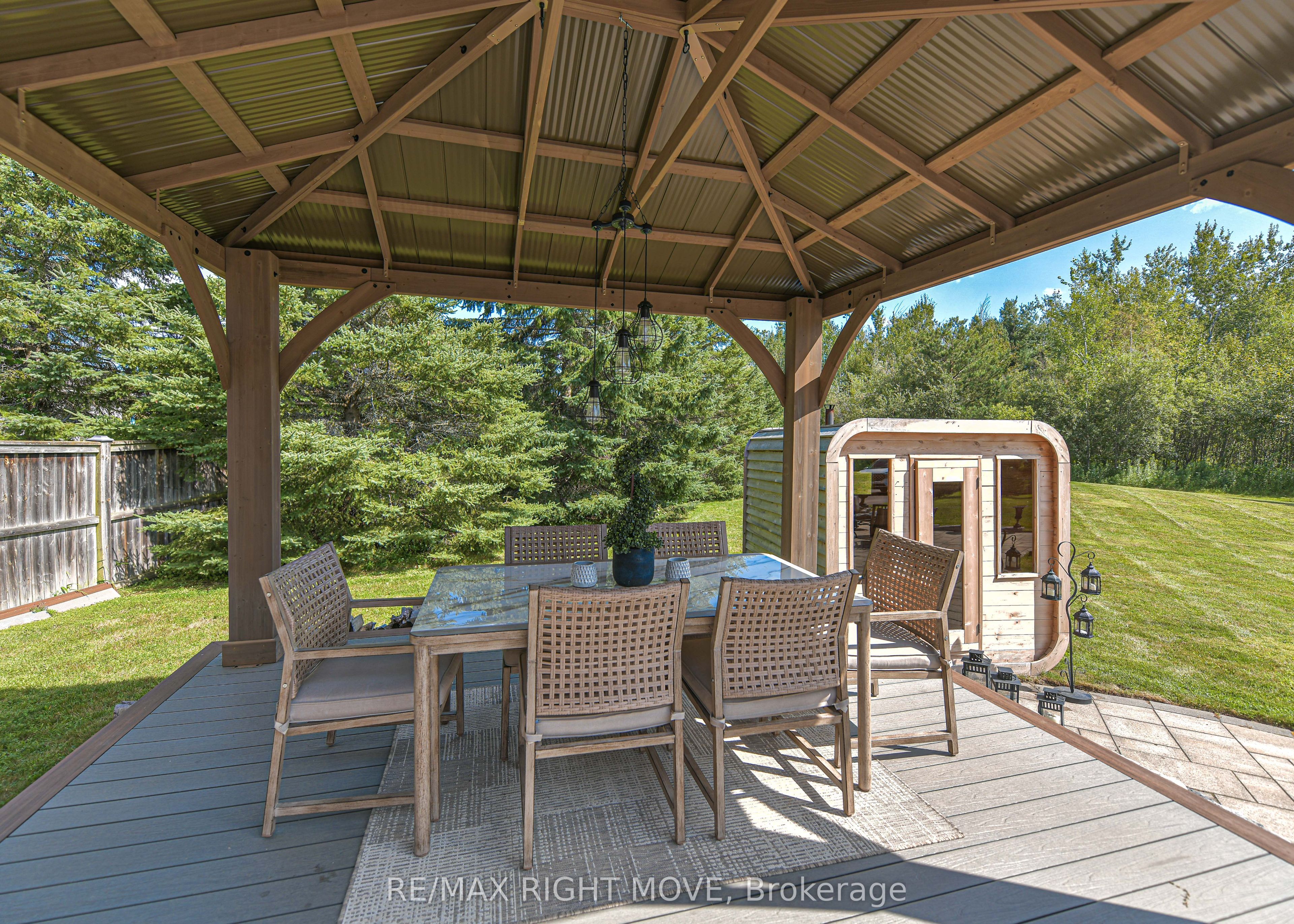1043 Hurlwood Lane Property Photo 43