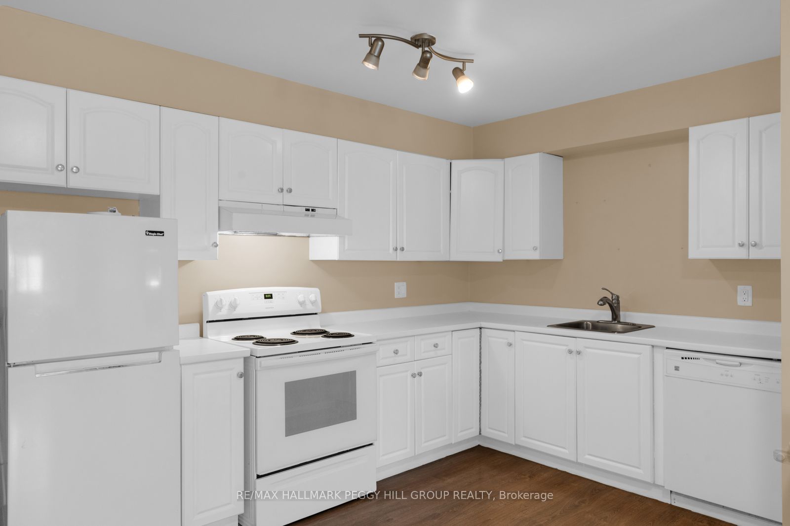 120 Bell Farm Road B02 Property Photo 2