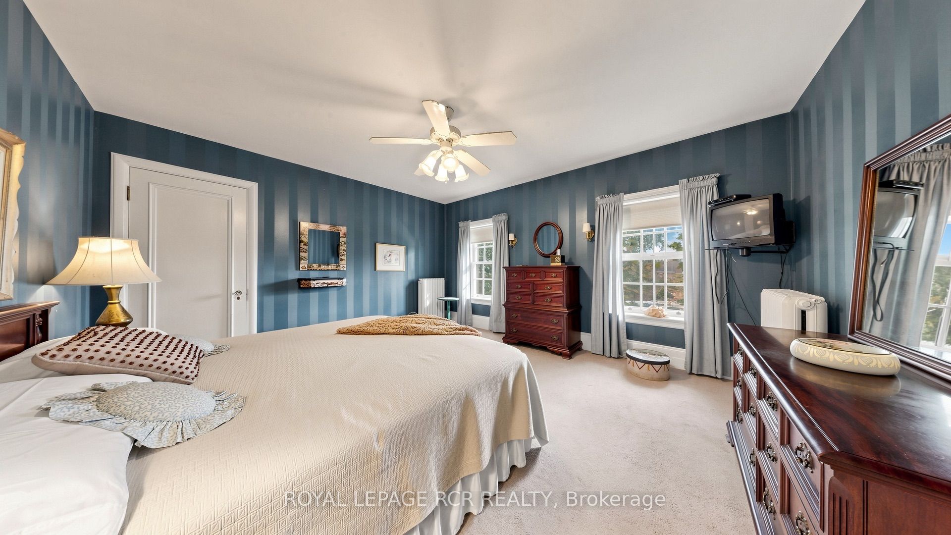 16 Blake Street Property Photo 23