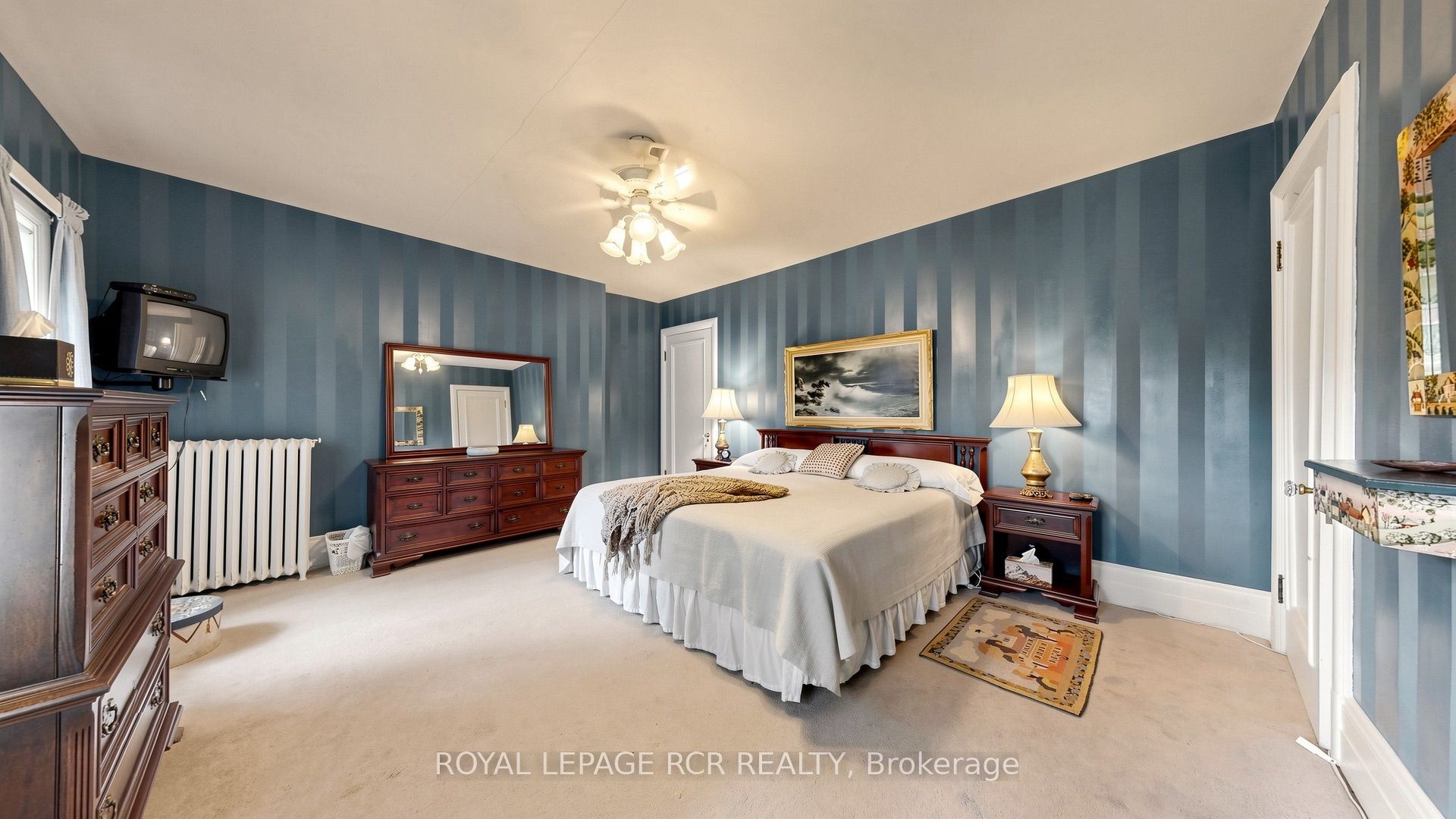 16 Blake Street Property Photo 24