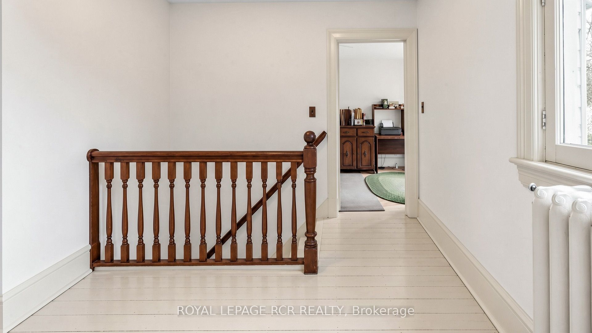 16 Blake Street Property Photo 31