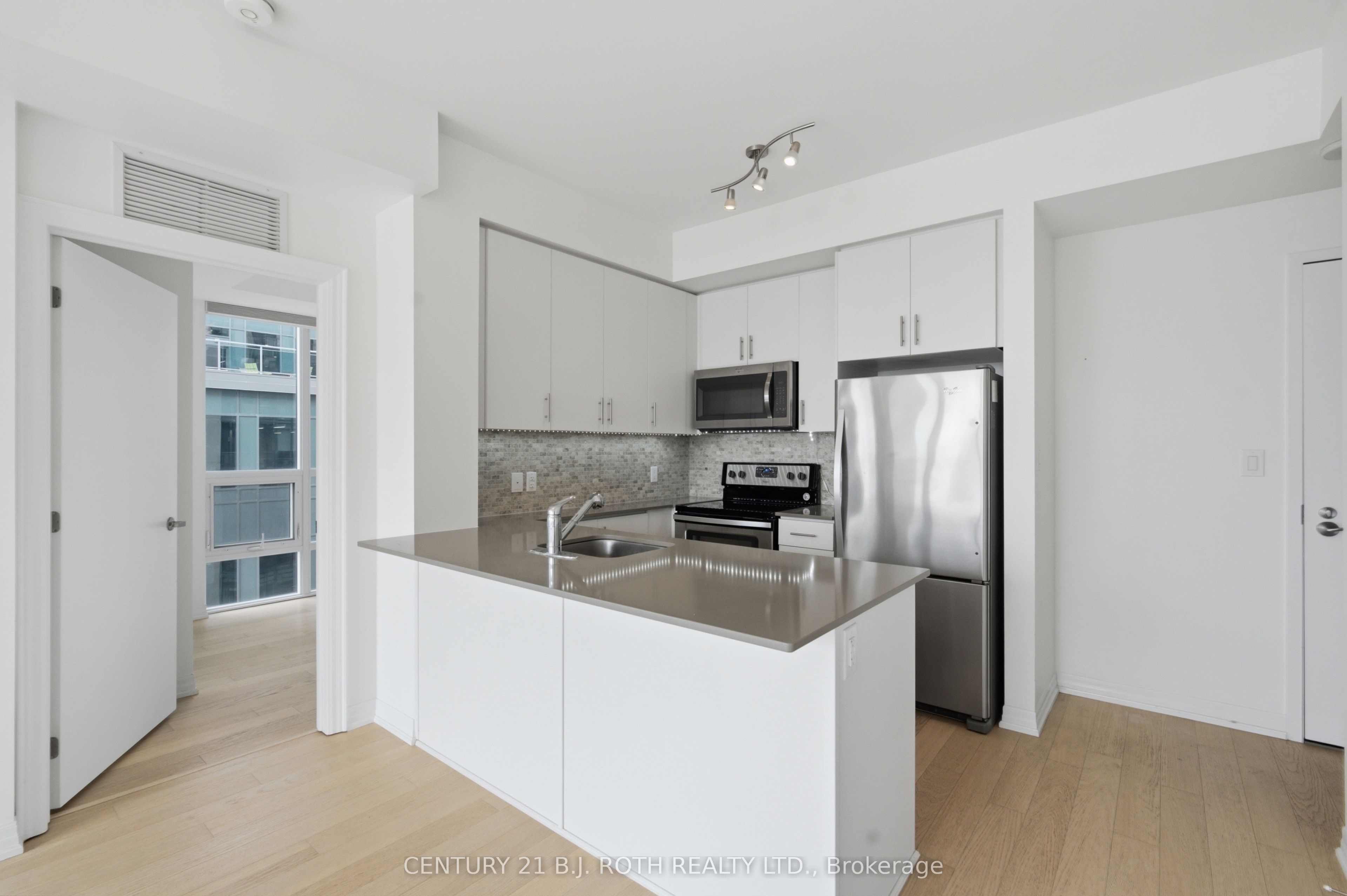 111 Worsley Street 611 Property Photo 11