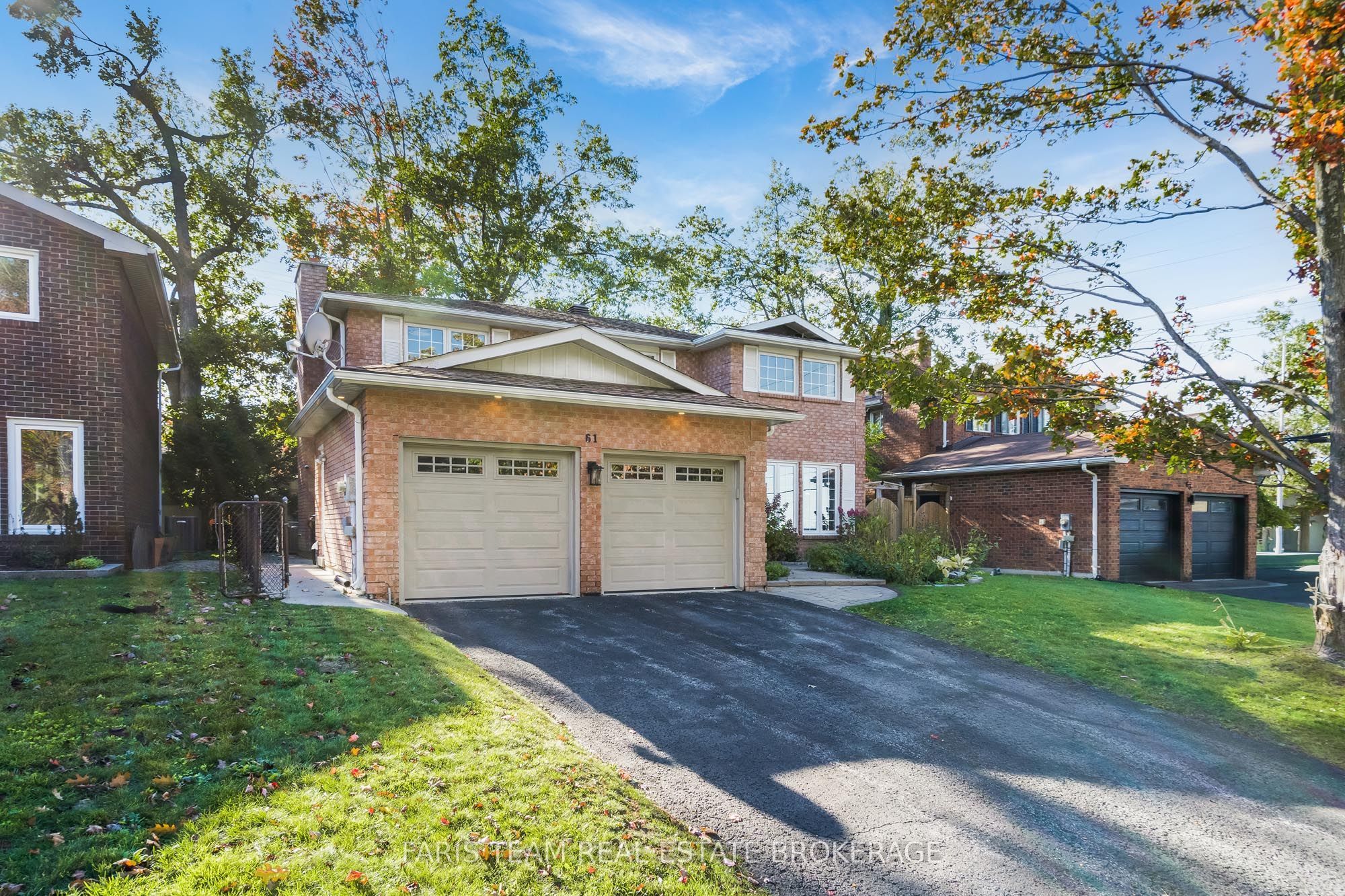 61 Oakridge Drive Property Photo 1