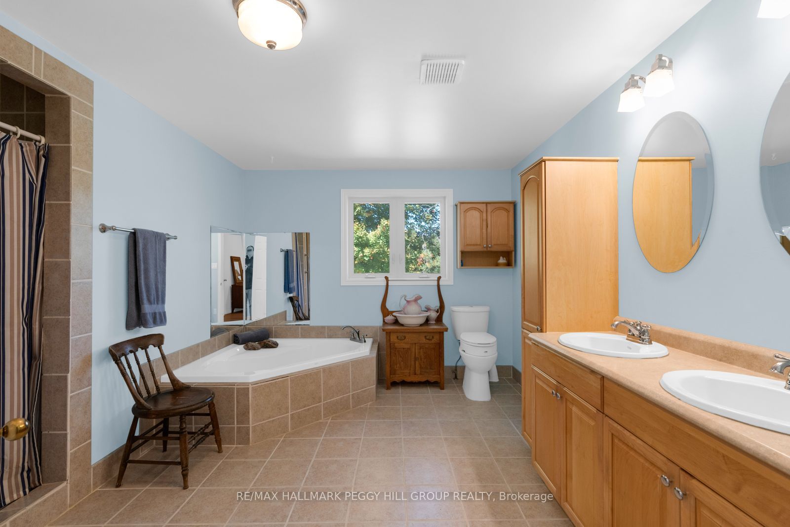 414 Horseshoe Valley Road E Property Photo 13