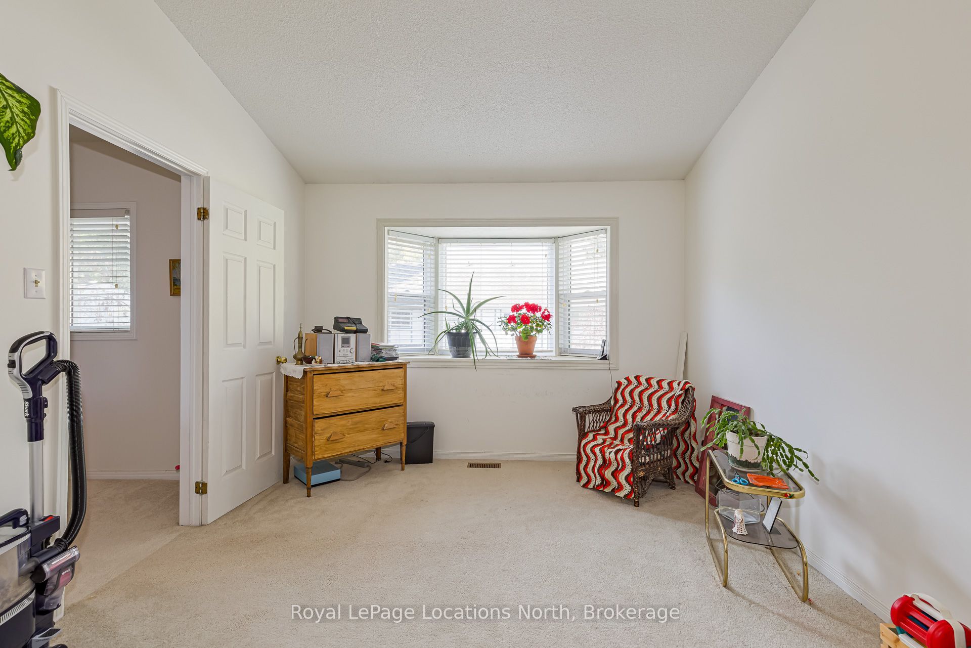 403 Thomas Street S 8 Property Photo 27