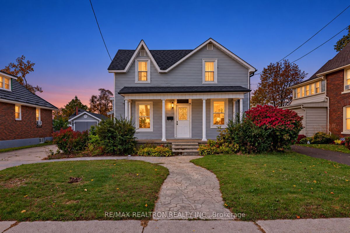52 Parkside Drive Property Photo 1