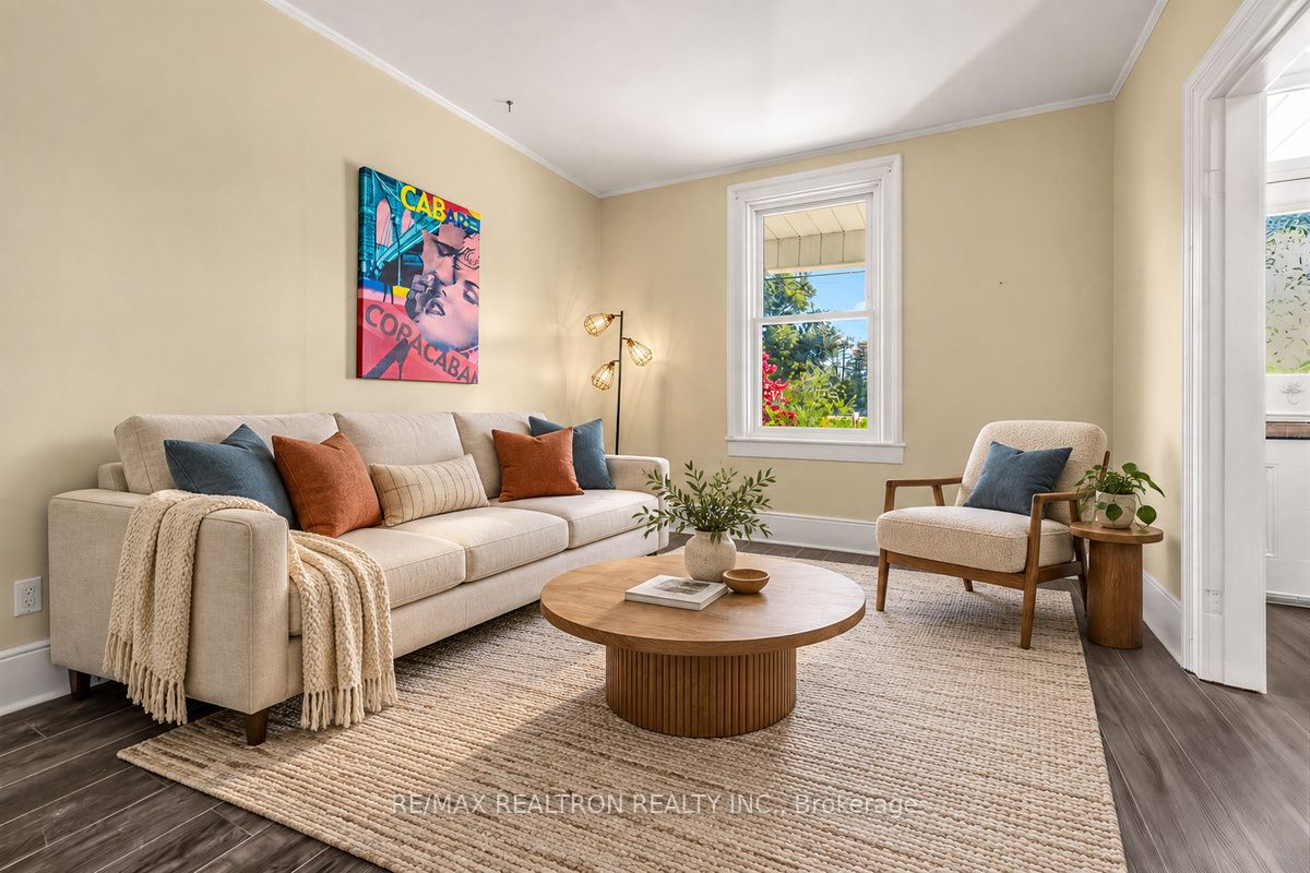 52 Parkside Drive Property Photo 4