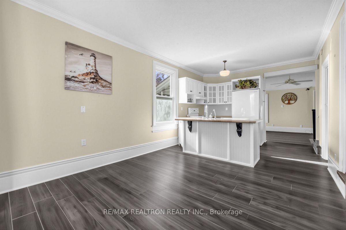 52 Parkside Drive Property Photo 14