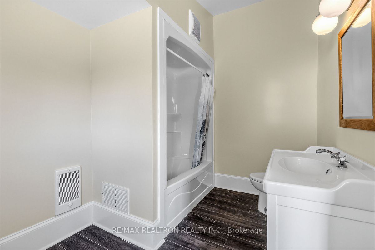 52 Parkside Drive Property Photo 32