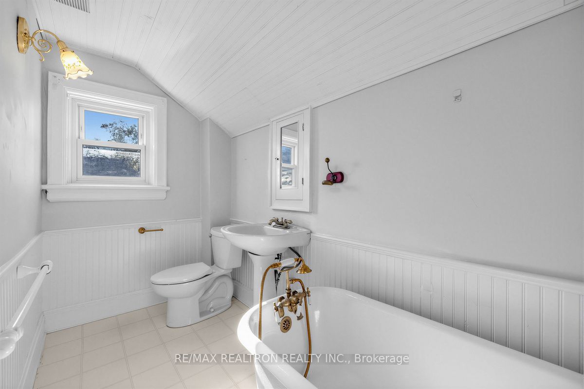 52 Parkside Drive Property Photo 38