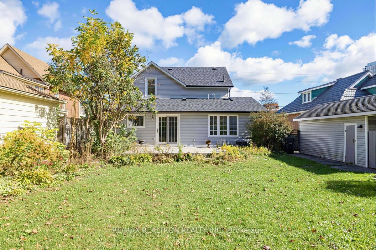 52 Parkside Drive Property Photo 43