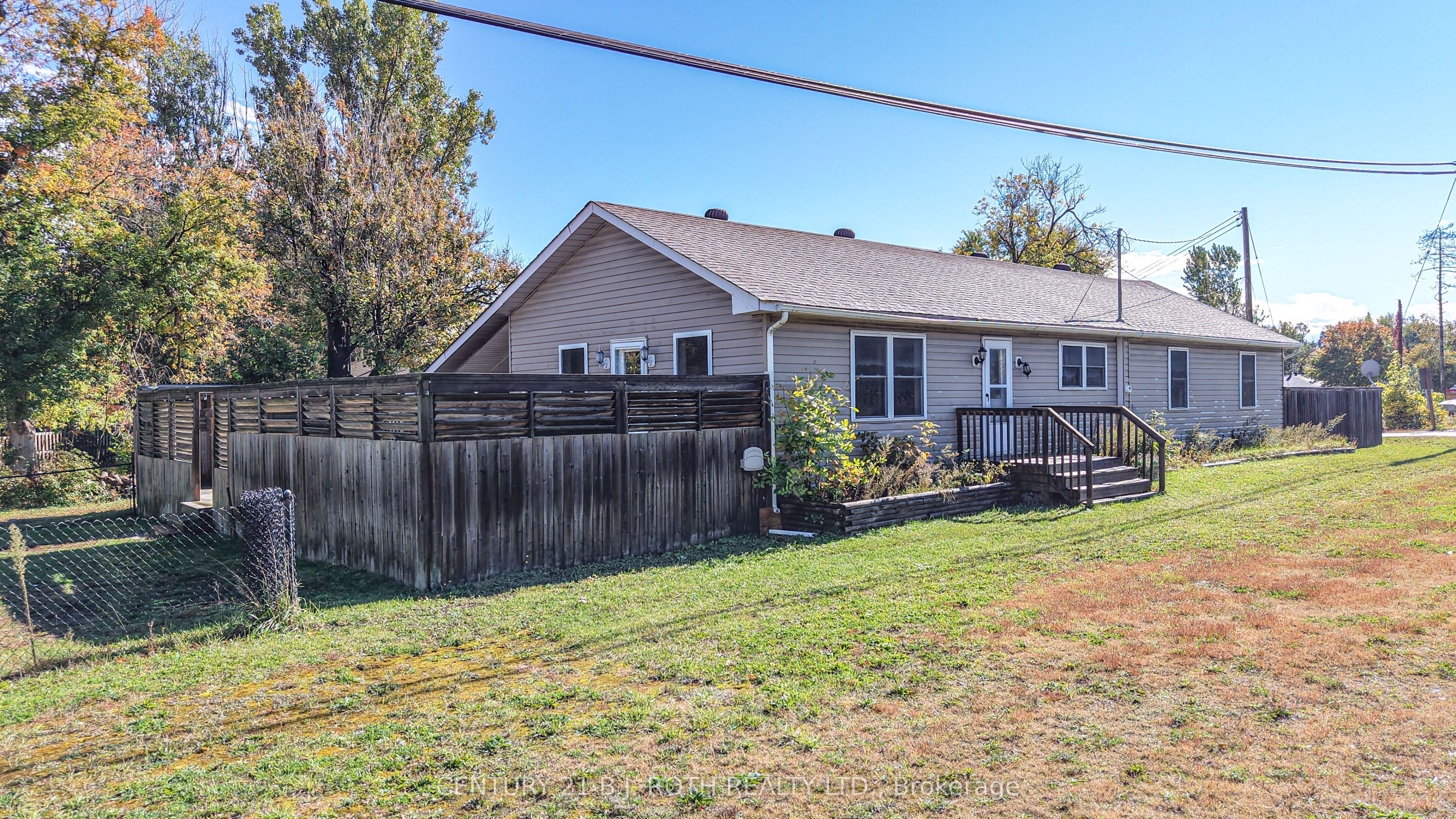 3323 Park Road Property Photo 3