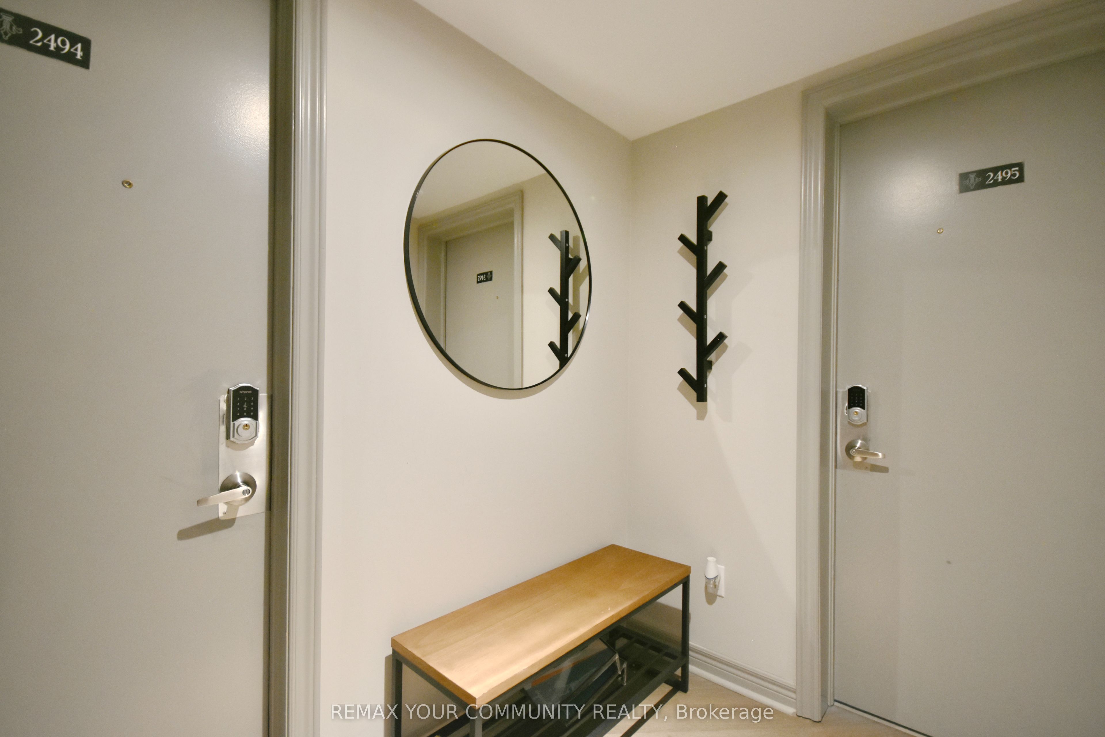 90 Highland Drive 2494/95 Property Photo 8
