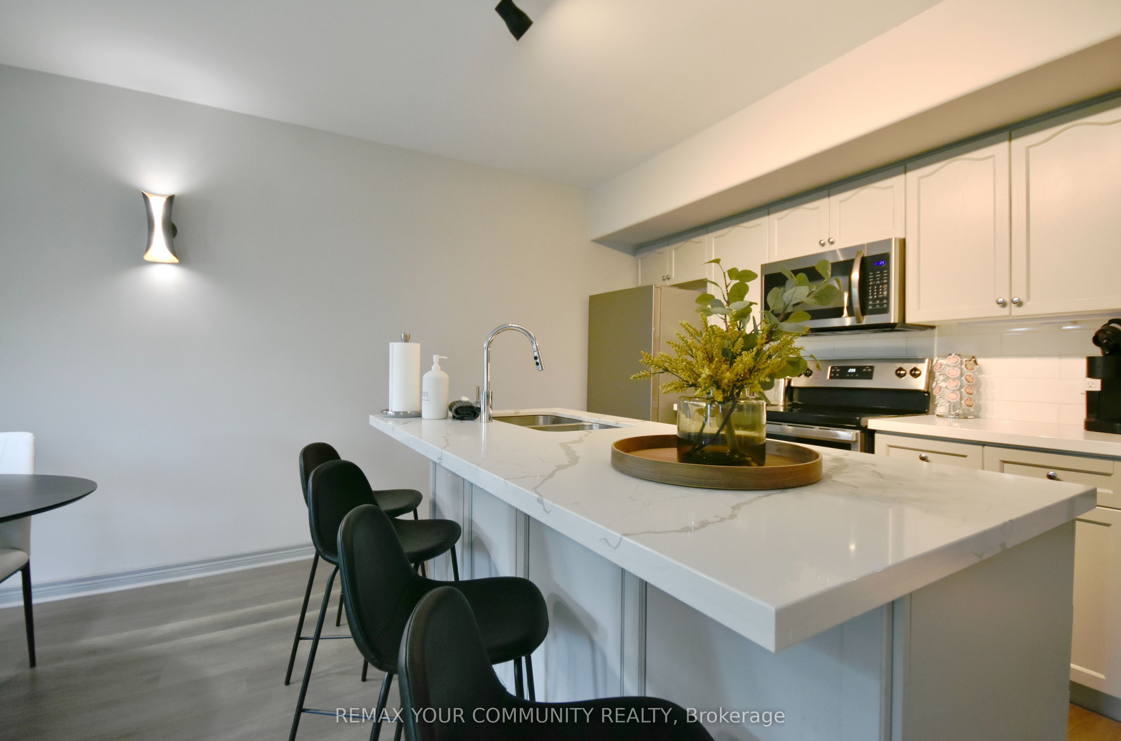 90 Highland Drive 2494/95 Property Photo 12