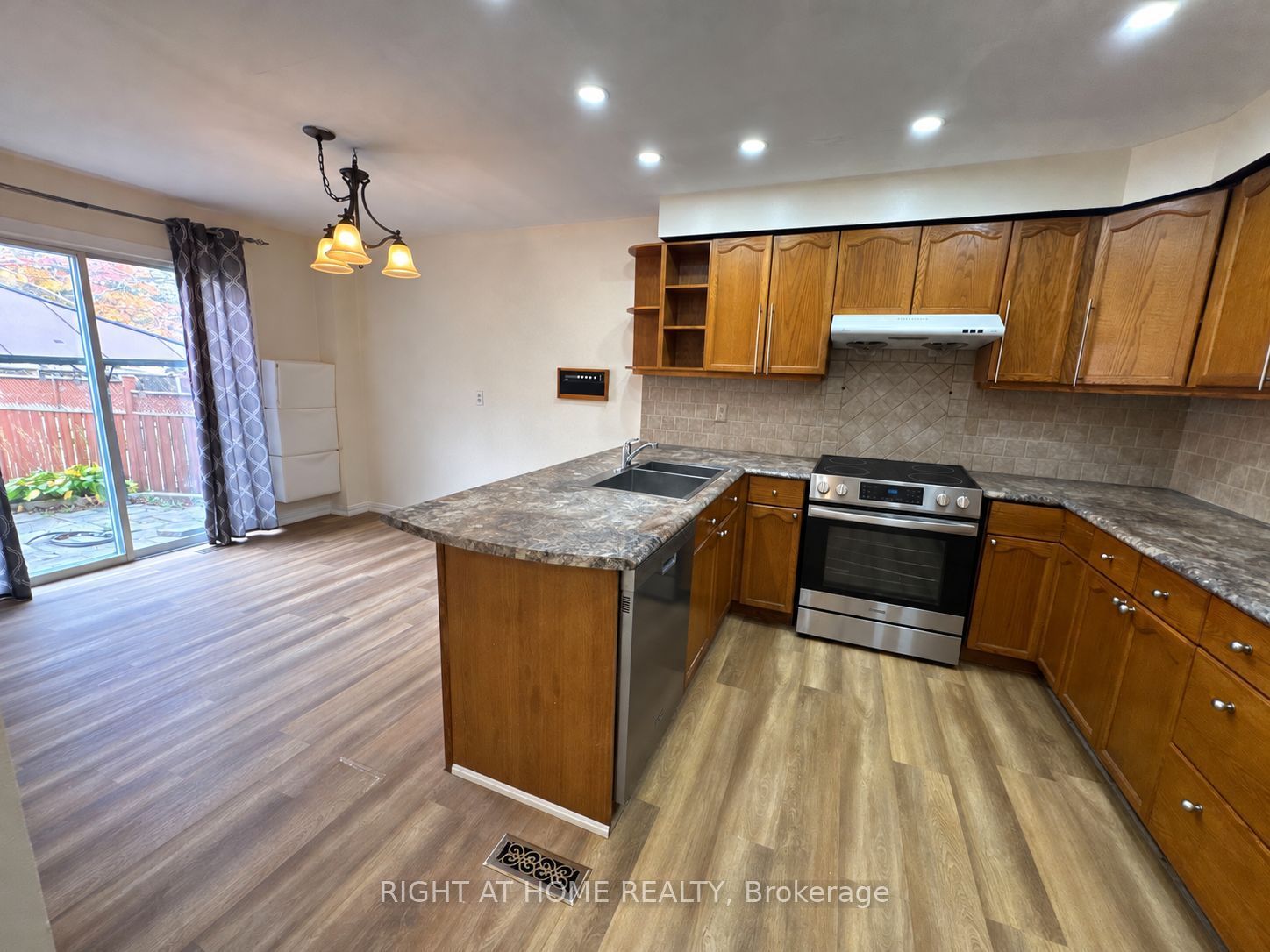 114 Browning Trail Property Photo 10