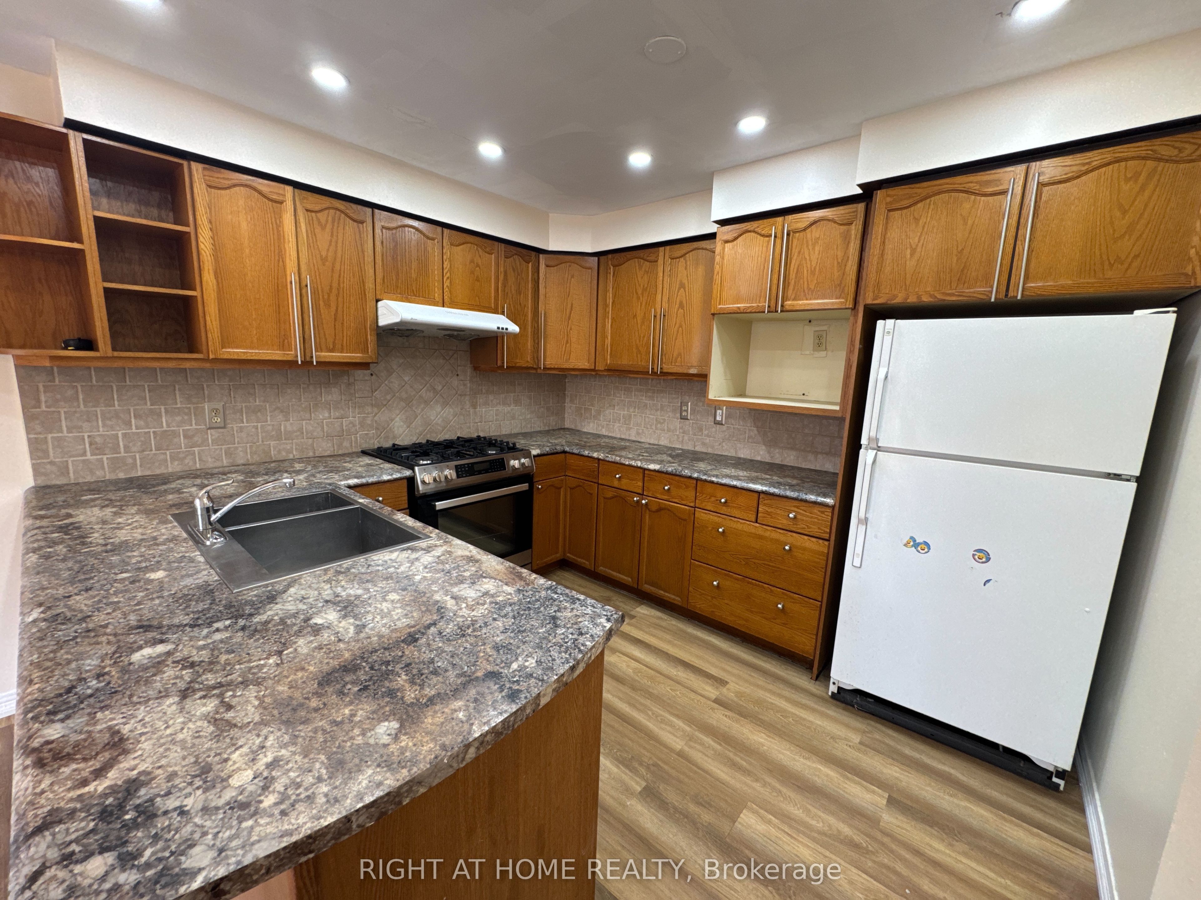 114 Browning Trail Property Photo 11
