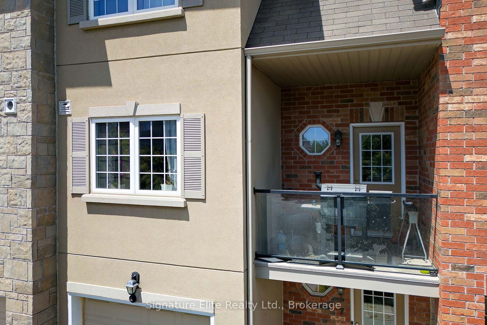 57 Ferndale Drive S 7 Property Photo 16