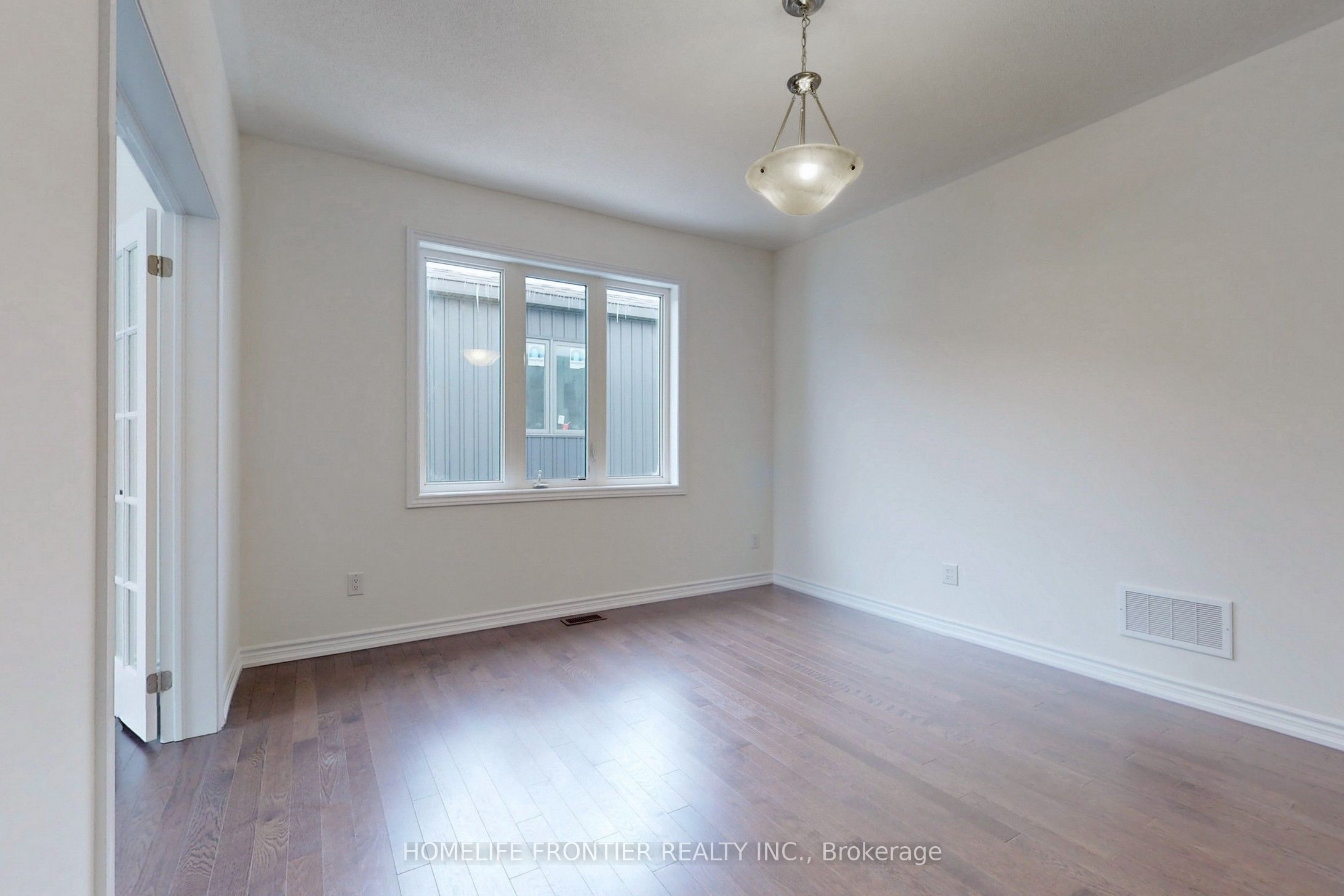 364 Ramblewood Drive Property Photo 4