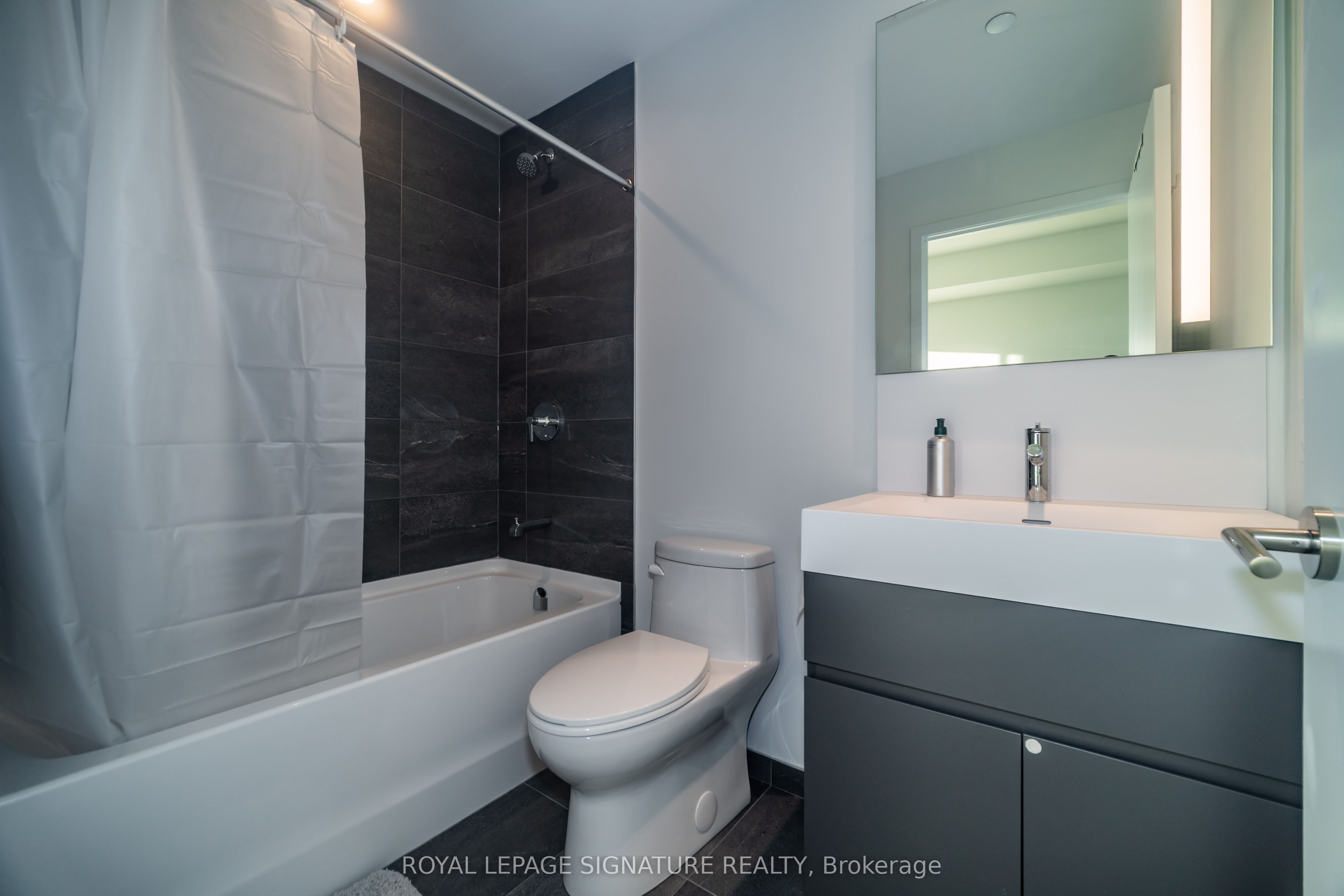 39 Mary Street 2901 Property Photo 10