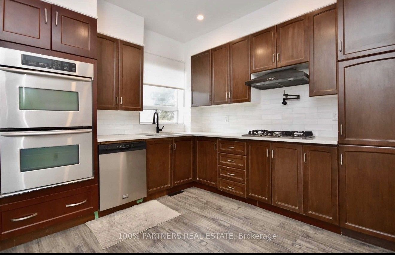 634 Dominion Avenue Property Photo 9