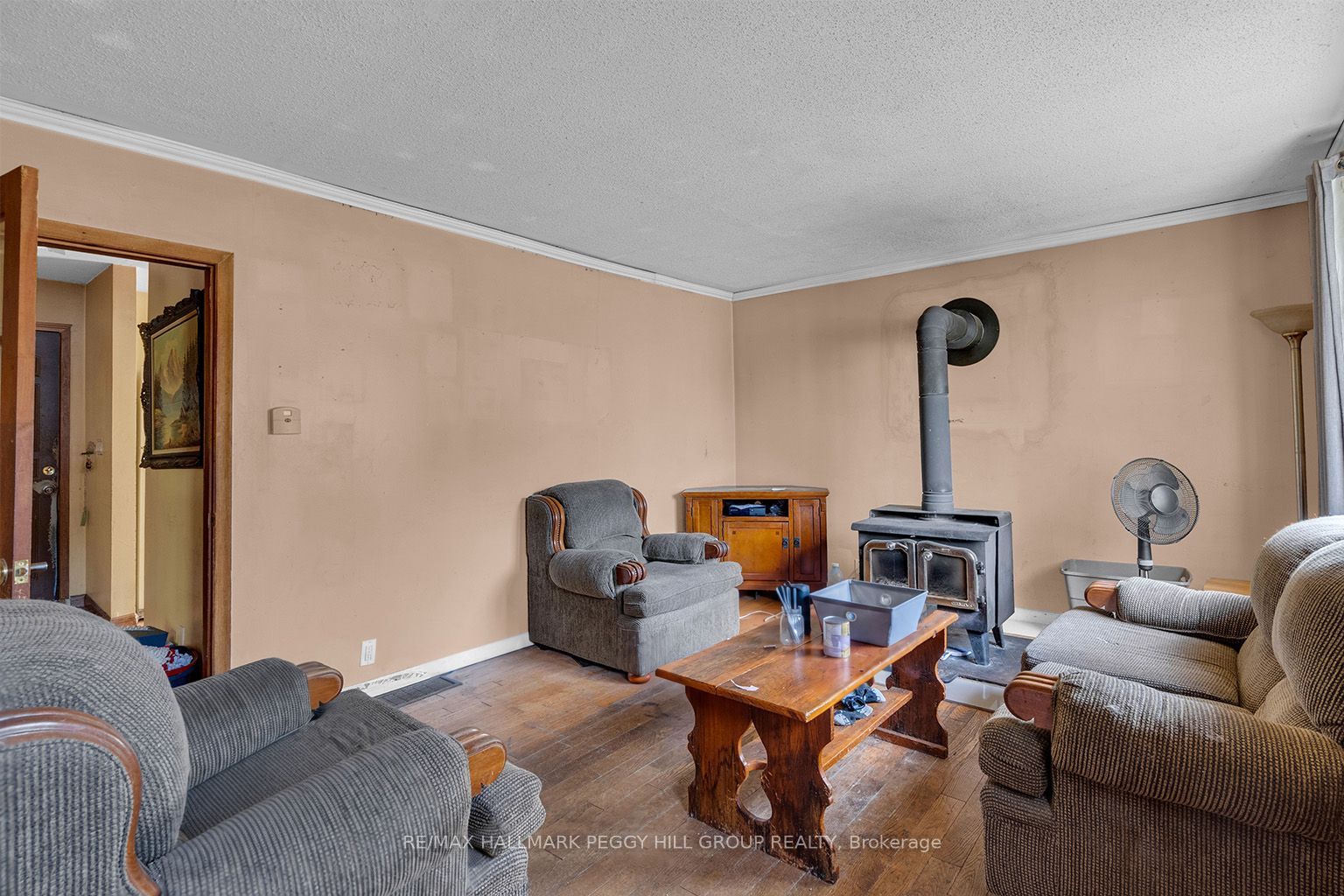 3340 Hawkins Drive Property Photo 4