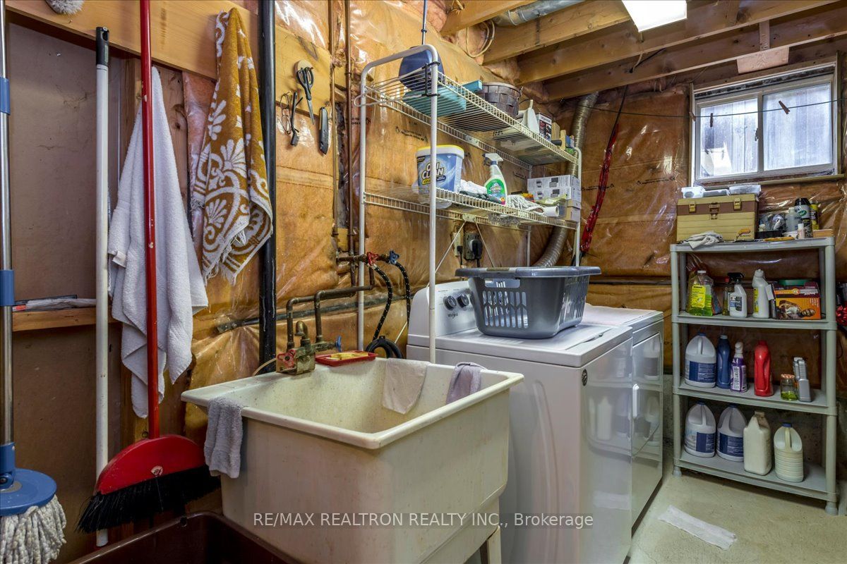 37 Toboggan Hill Drive Property Photo 21
