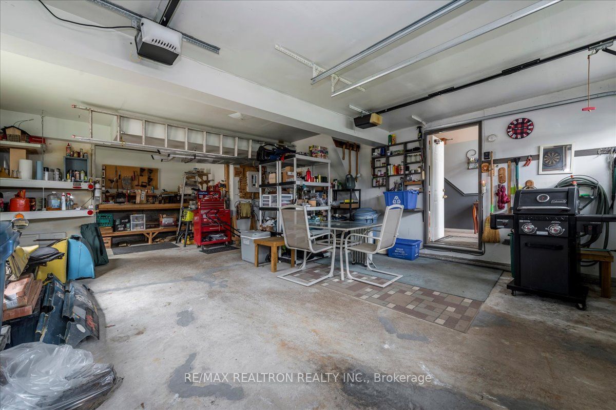 37 Toboggan Hill Drive Property Photo 23