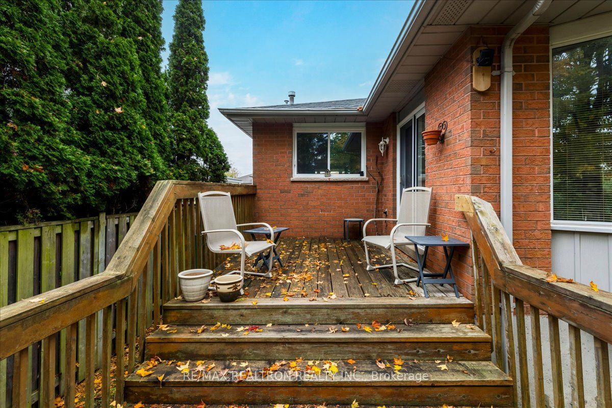 37 Toboggan Hill Drive Property Photo 24