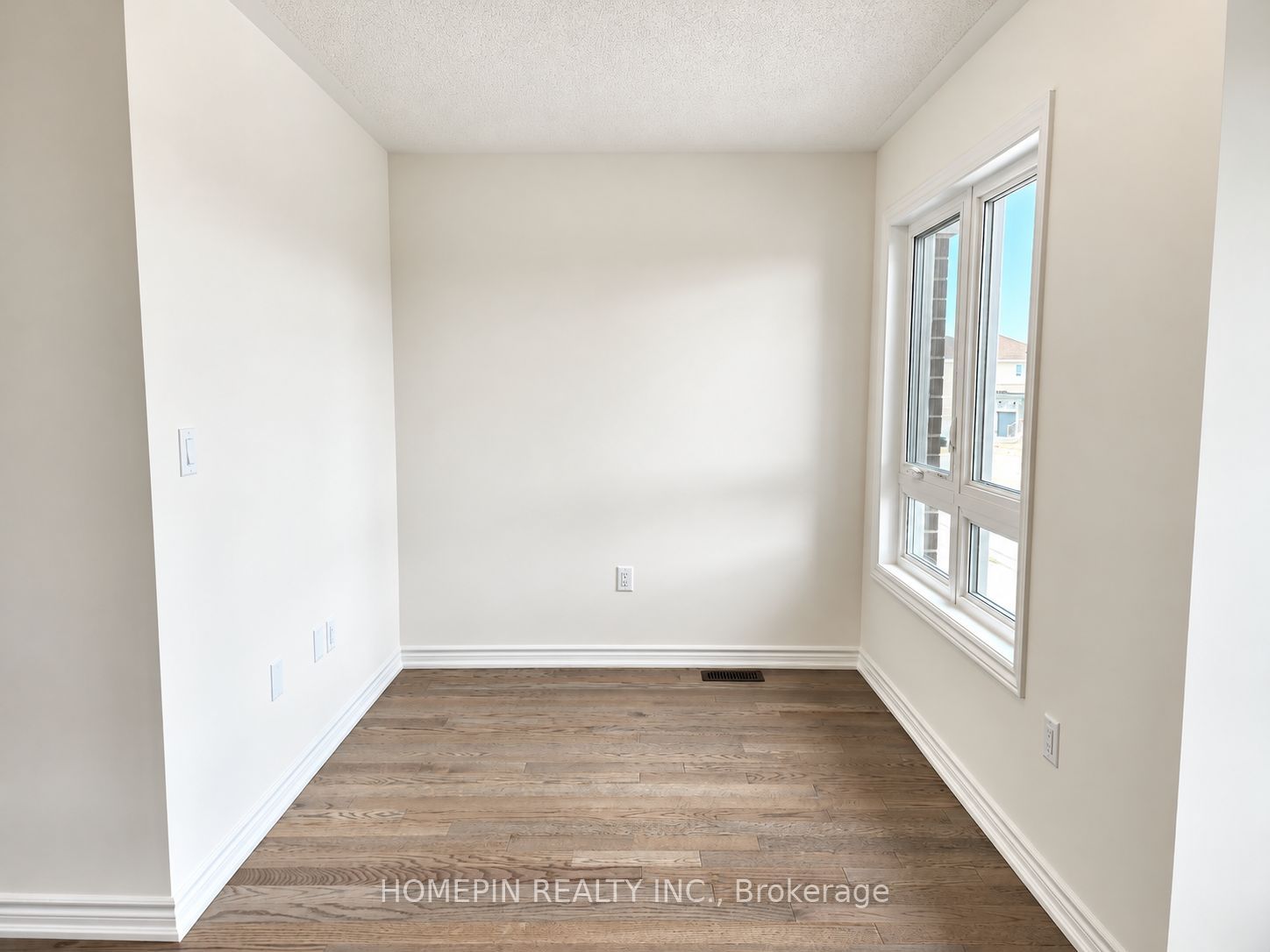 21 Phoenix Boulevard Property Photo 10