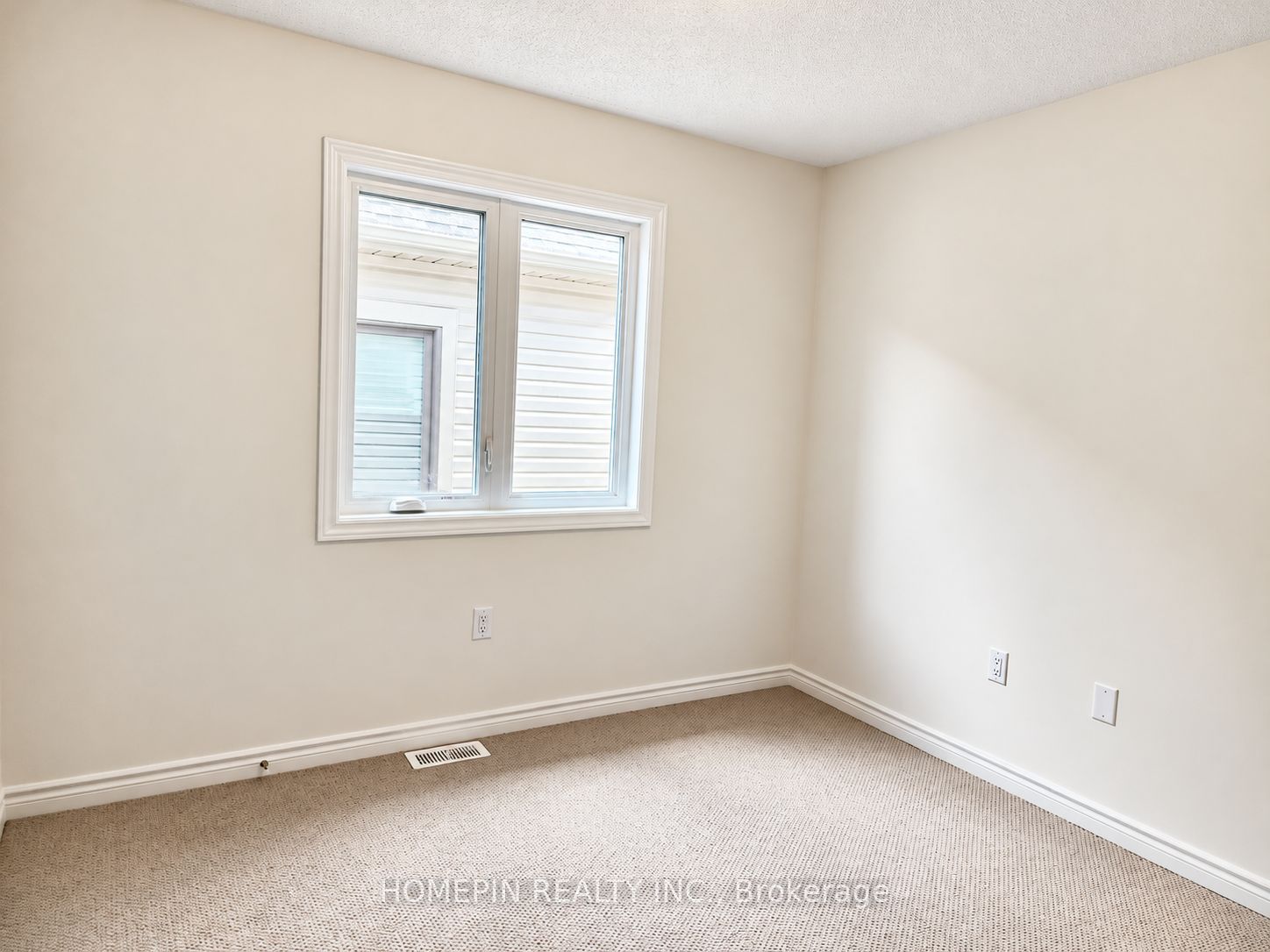 21 Phoenix Boulevard Property Photo 17