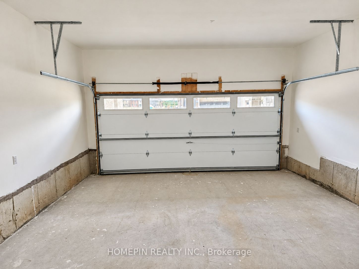 21 Phoenix Boulevard Property Photo 22