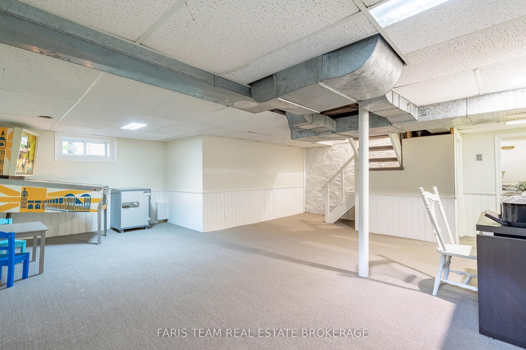 421 Midland Avenue Property Photo 26