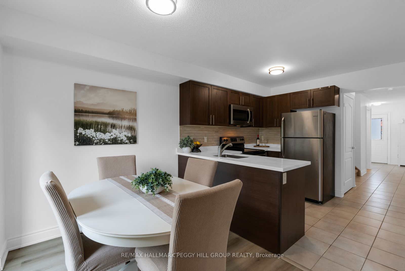 31 Madelaine Drive 3 Property Photo 2